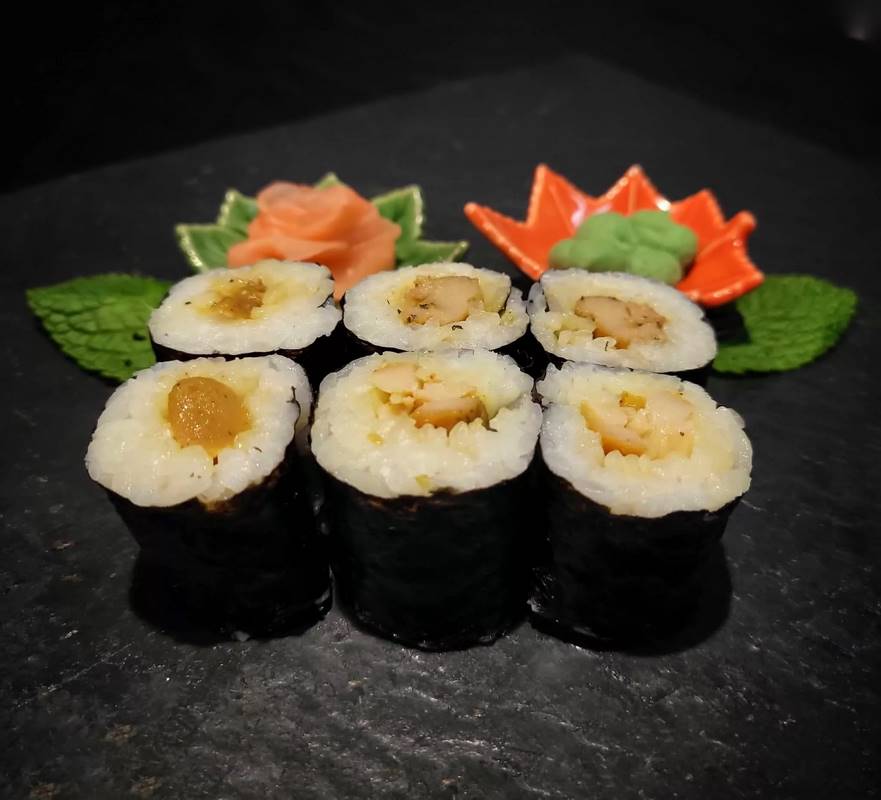 Maki saumon cheese avocat
