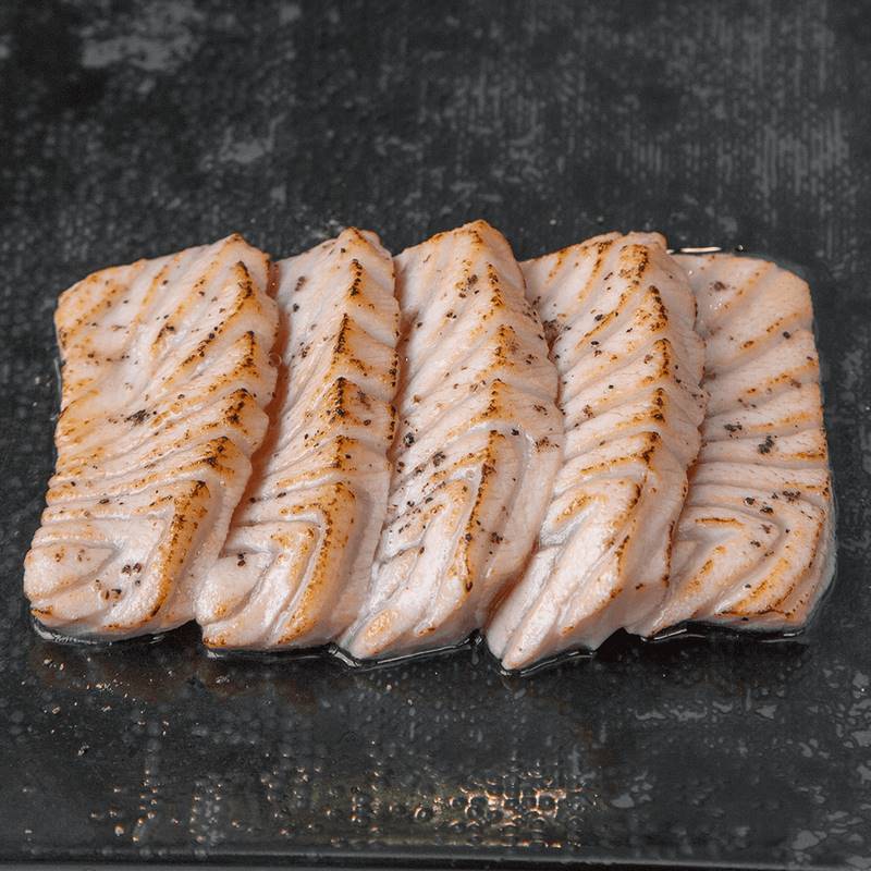 Sashimi saumon braisé