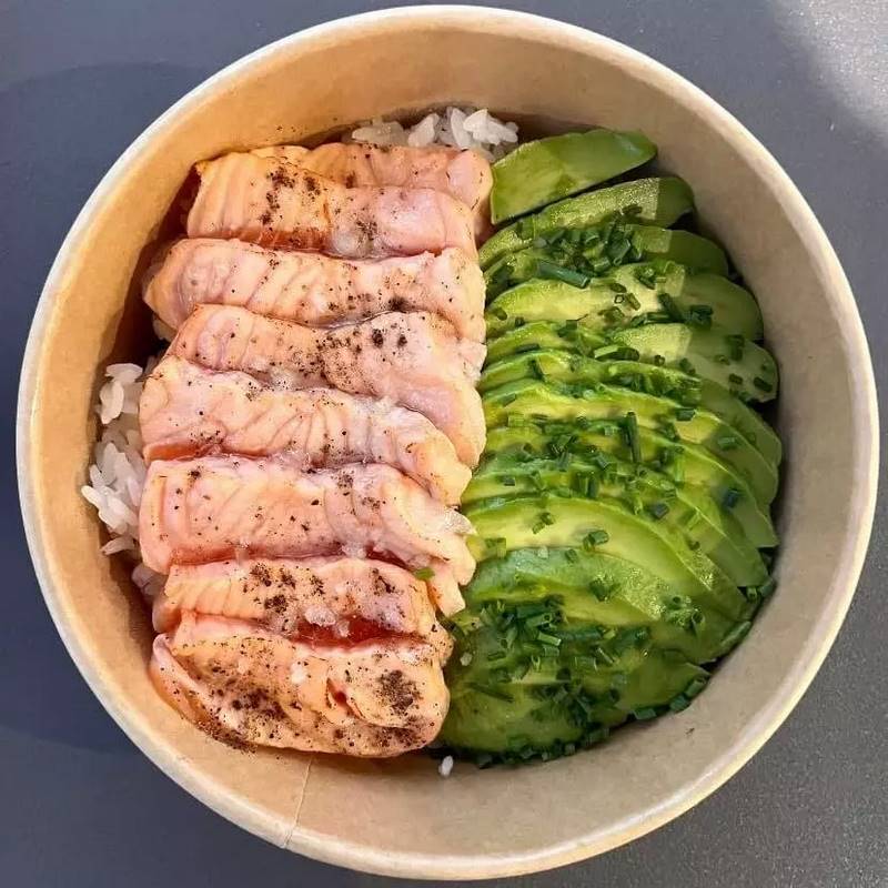 Chirashi Saumon Braisé, Avocat